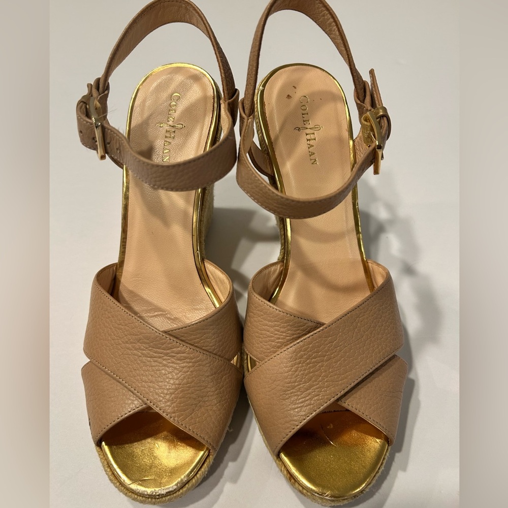 Cole Haan Women's Tan Leather Wedge Sandals Size 8 Preowned